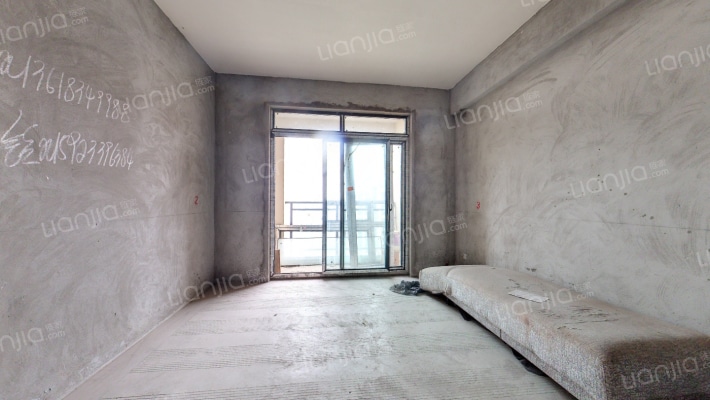 桥达蓝湾半岛二手房实景图