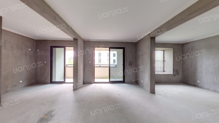 湖畔樾山二手房实景图