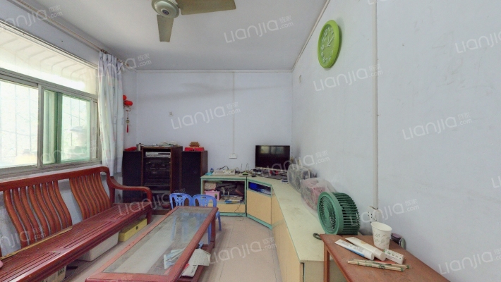 苗圃小区二手房实景图