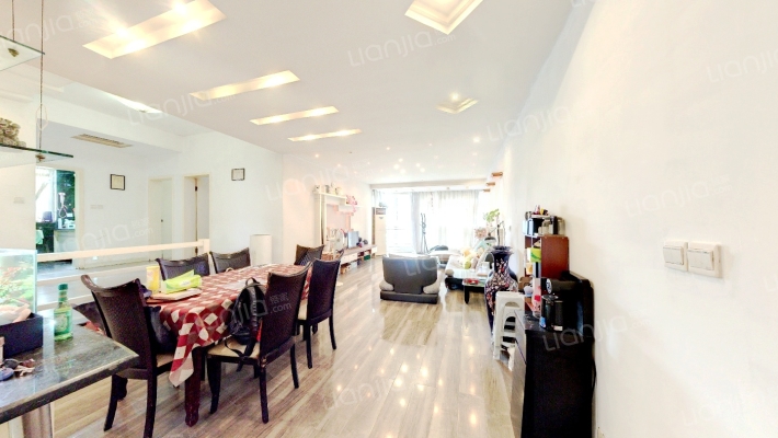 牵晴小居二手房实景图