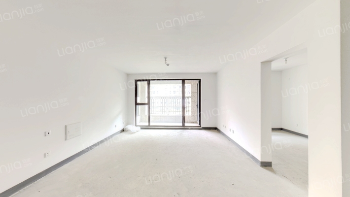 鑫江水青花都观山二手房实景图