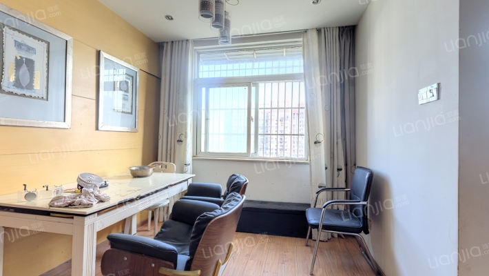 08经典二手房实景图