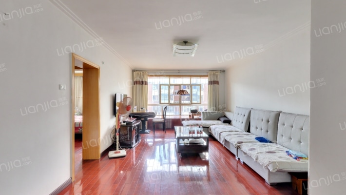 太阳花园小区二手房实景图