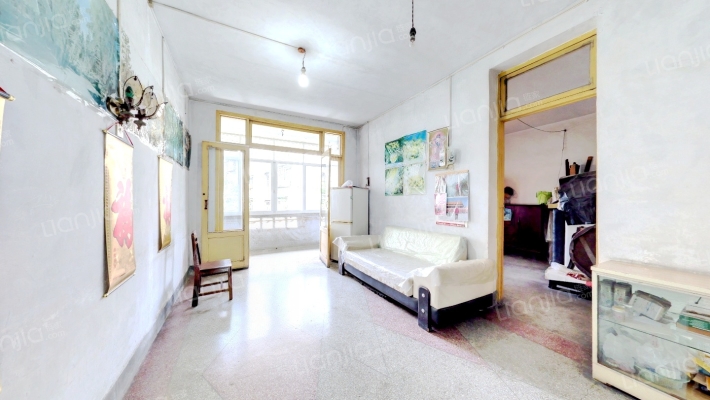 来凤路232号二手房实景图