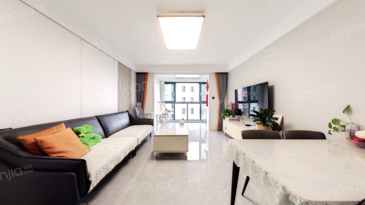 临湖景苑二手房实景图