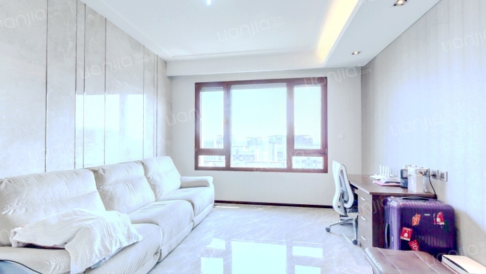 西山甲一号二手房实景图