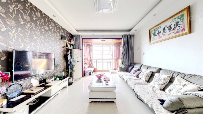 龙博御景二手房实景图