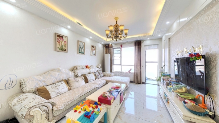 阅景国际二手房实景图