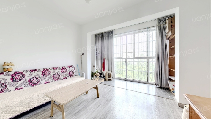 秀林苑西区二手房实景图