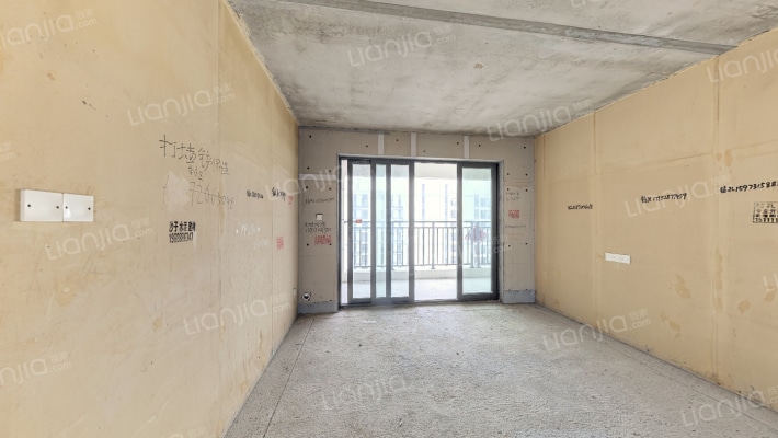 长沙北中心保利时代C区二手房实景图