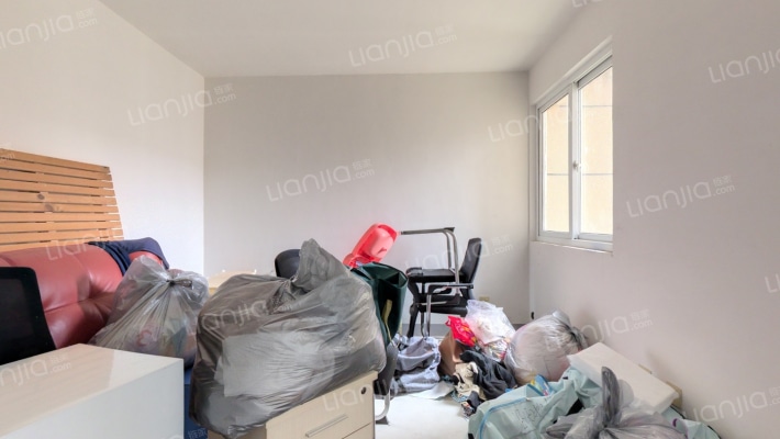 沿河花园二手房实景图