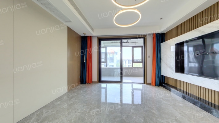 阅山居二手房实景图