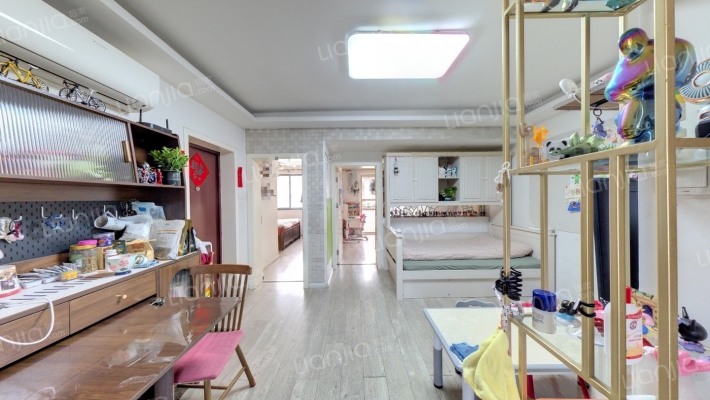 虹梅南苑二手房实景图