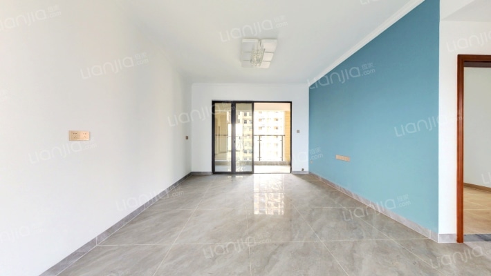 宇星水悦华府二手房实景图