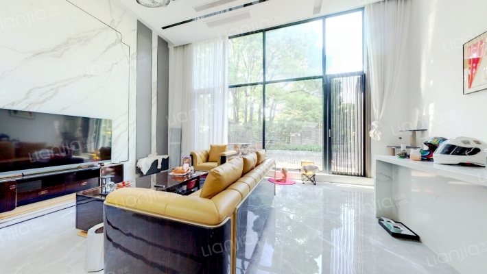 海湾艺墅二手房实景图