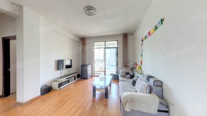 米兰小镇东区二手房实景图