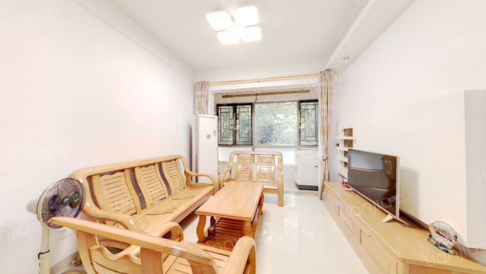 宏远御庭山二手房实景图