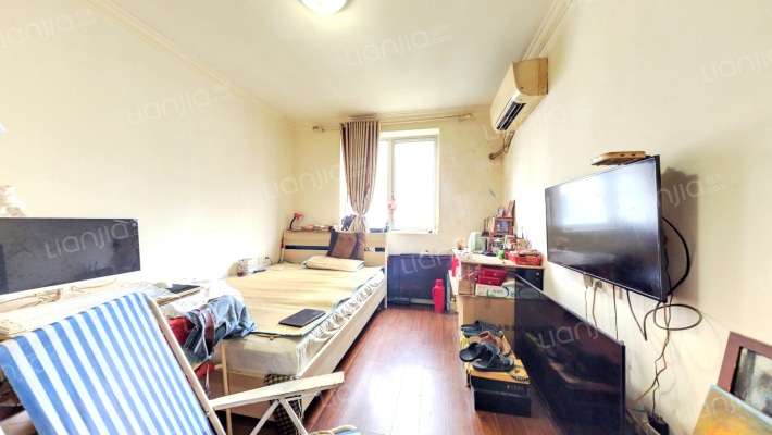 鲁班路562弄二手房实景图