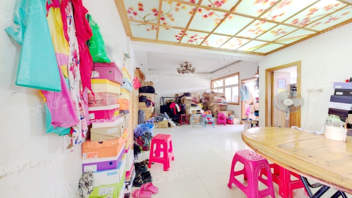 华贸商城二手房实景图