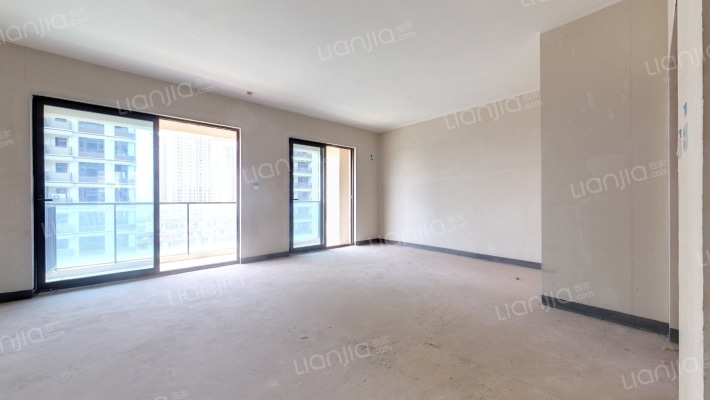 首创禧瑞山河二手房实景图