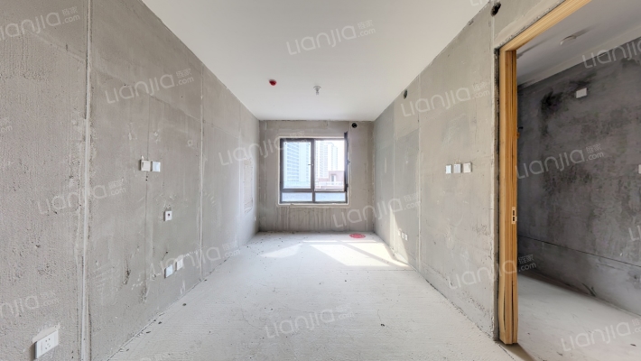 融创中原大观二期二手房实景图