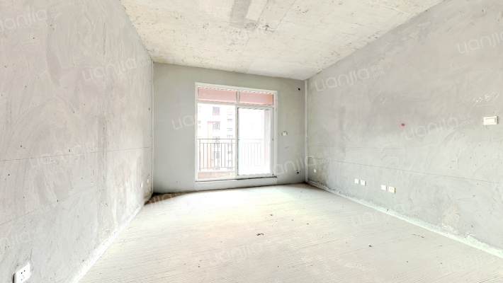 金河谷五期二手房实景图