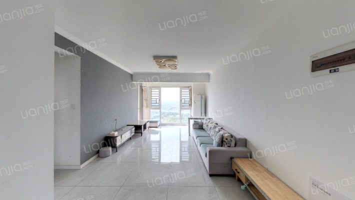 鸿润嘉园二手房实景图