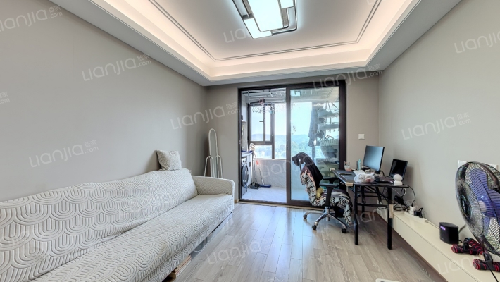 洺悦华府二手房实景图