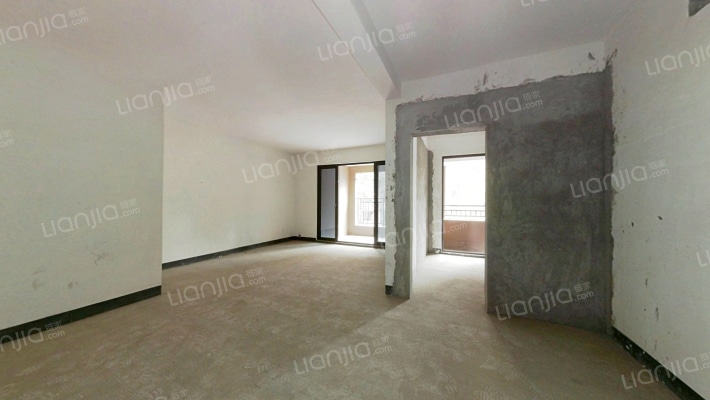 上东汇北区一组团二手房实景图