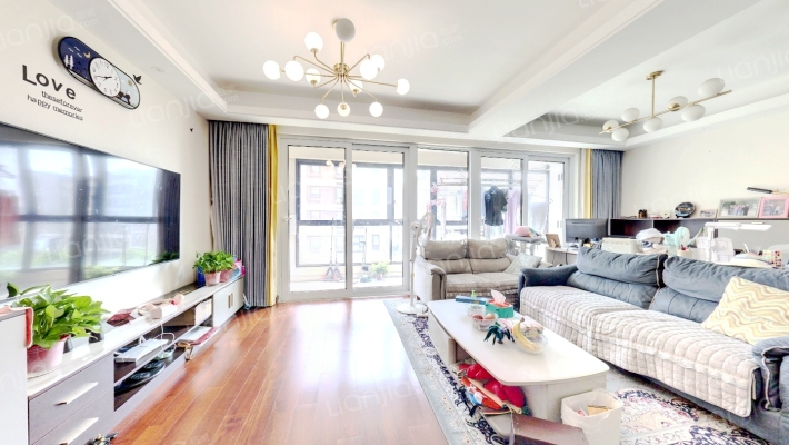 旭辉公元弘庭二手房实景图