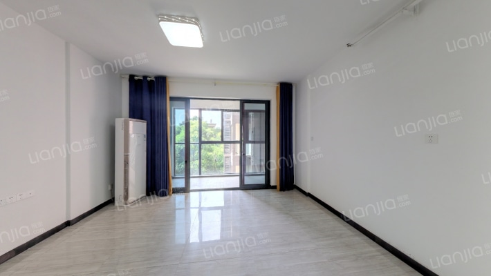 中建梅溪湖中心二手房实景图