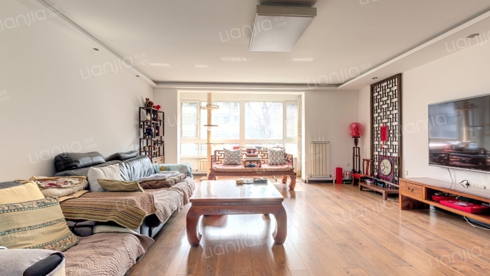 沈飞兰庭园南区二手房实景图