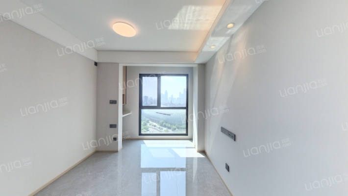 中海和平之门二手房实景图