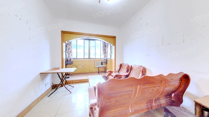 石油怡秀小区二手房实景图