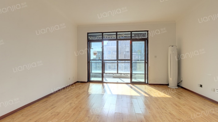 碧云壹零二手房实景图