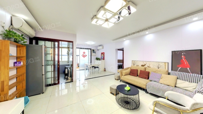 铂蓝地二手房实景图