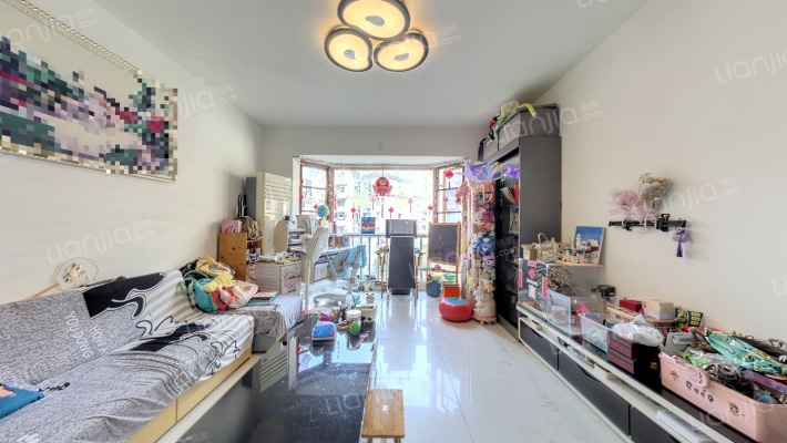 鸿瑞花园三期二手房实景图