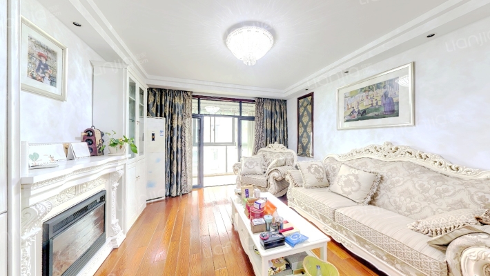 鸿运嘉园二手房实景图