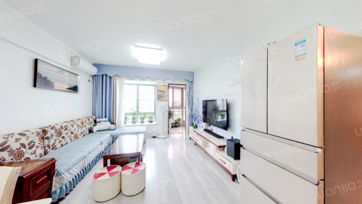 广场湖畔花园二手房实景图