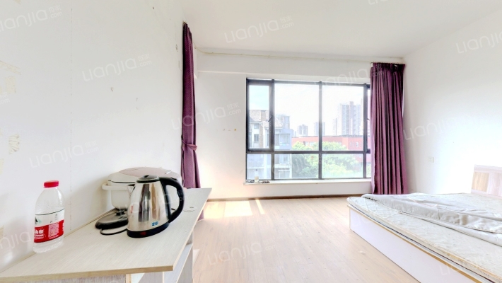 金地格林小城莱茵区二手房实景图