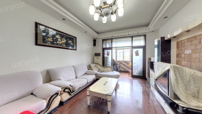 阳光小区二手房实景图