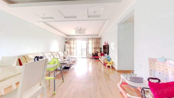 保利公园198蔷薇郡二手房实景图