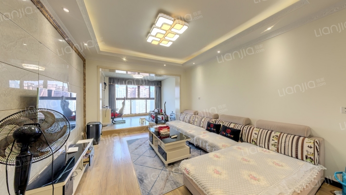 中德英伦世邦K区二手房实景图