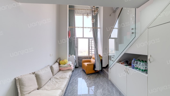 碧桂园星荟二手房实景图