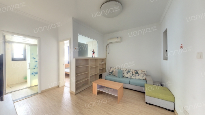 金色港湾双湖泊岸二手房实景图