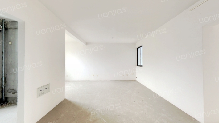 鸿泰苑六区二手房实景图