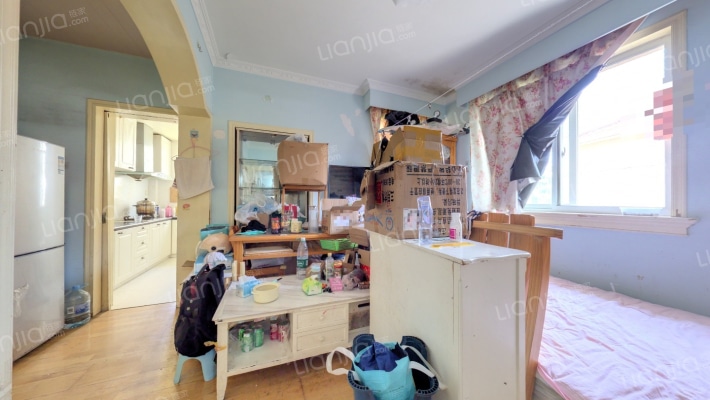 龙柏六村二手房实景图