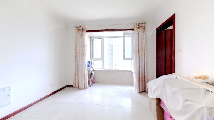 万科城C区二手房实景图