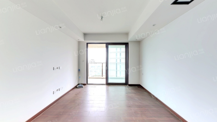 朗诗乐府领峯二手房实景图