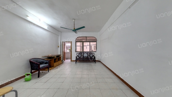 嘉湖苑小区二手房实景图